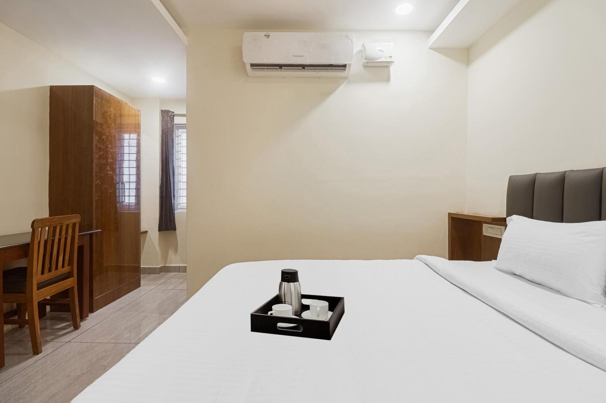 Townhouse Dj Grand Ξενοδοχείο Τιρουπάτι Εξωτερικό φωτογραφία