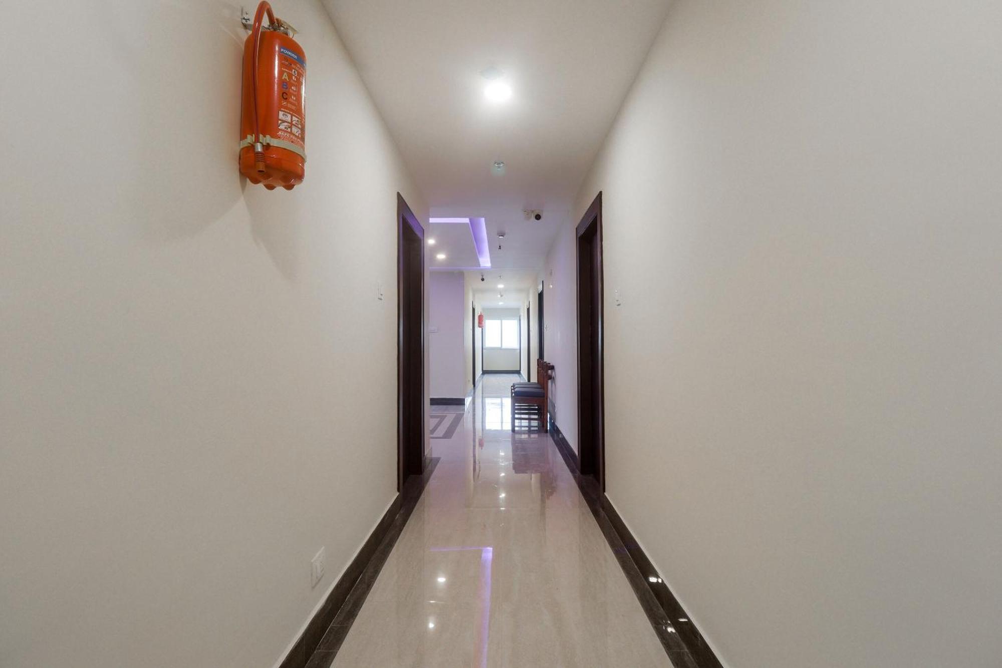 Townhouse Dj Grand Ξενοδοχείο Τιρουπάτι Εξωτερικό φωτογραφία