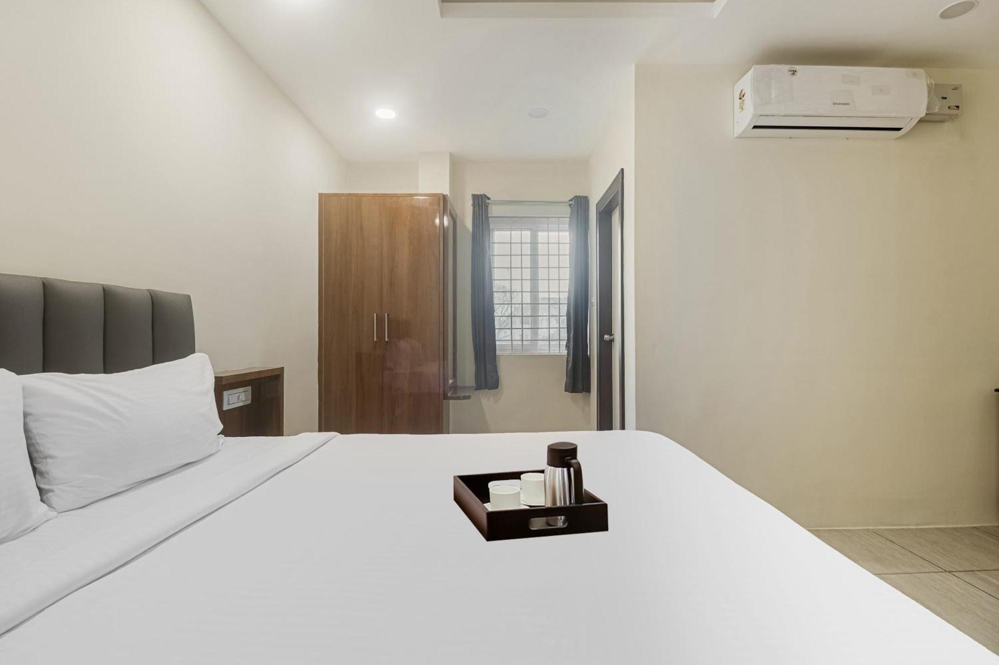 Townhouse Dj Grand Ξενοδοχείο Τιρουπάτι Εξωτερικό φωτογραφία