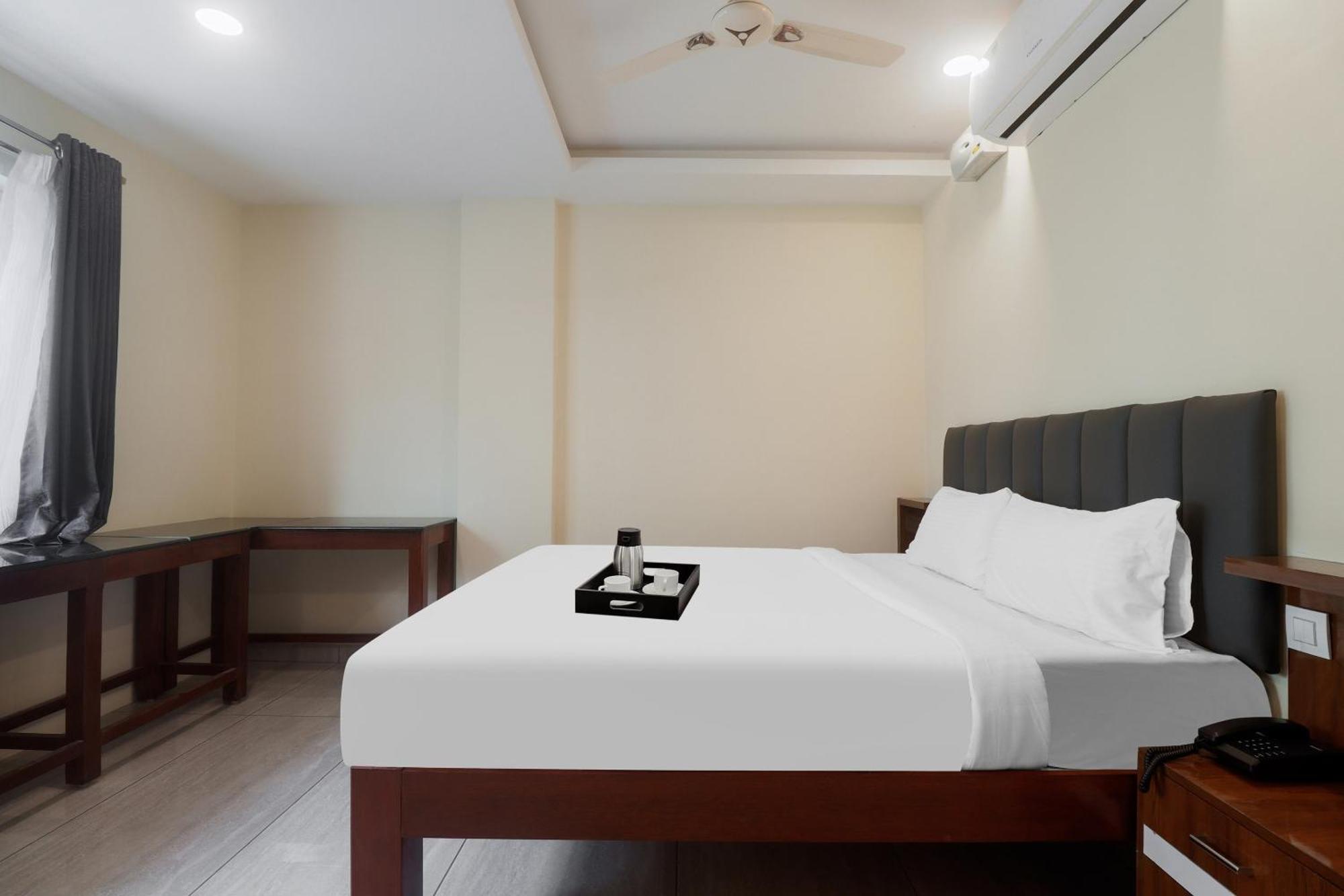 Townhouse Dj Grand Ξενοδοχείο Τιρουπάτι Εξωτερικό φωτογραφία