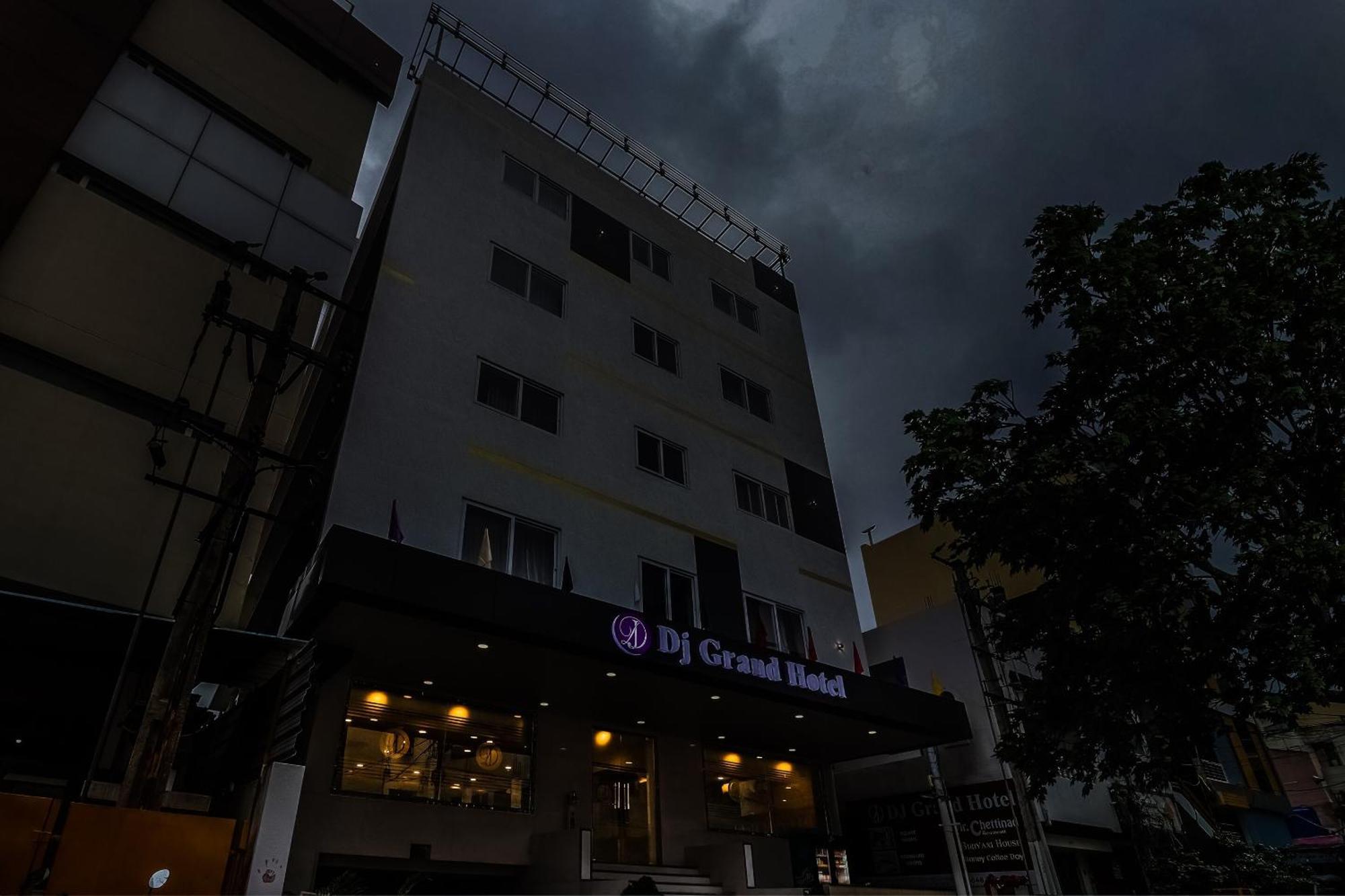 Townhouse Dj Grand Ξενοδοχείο Τιρουπάτι Εξωτερικό φωτογραφία