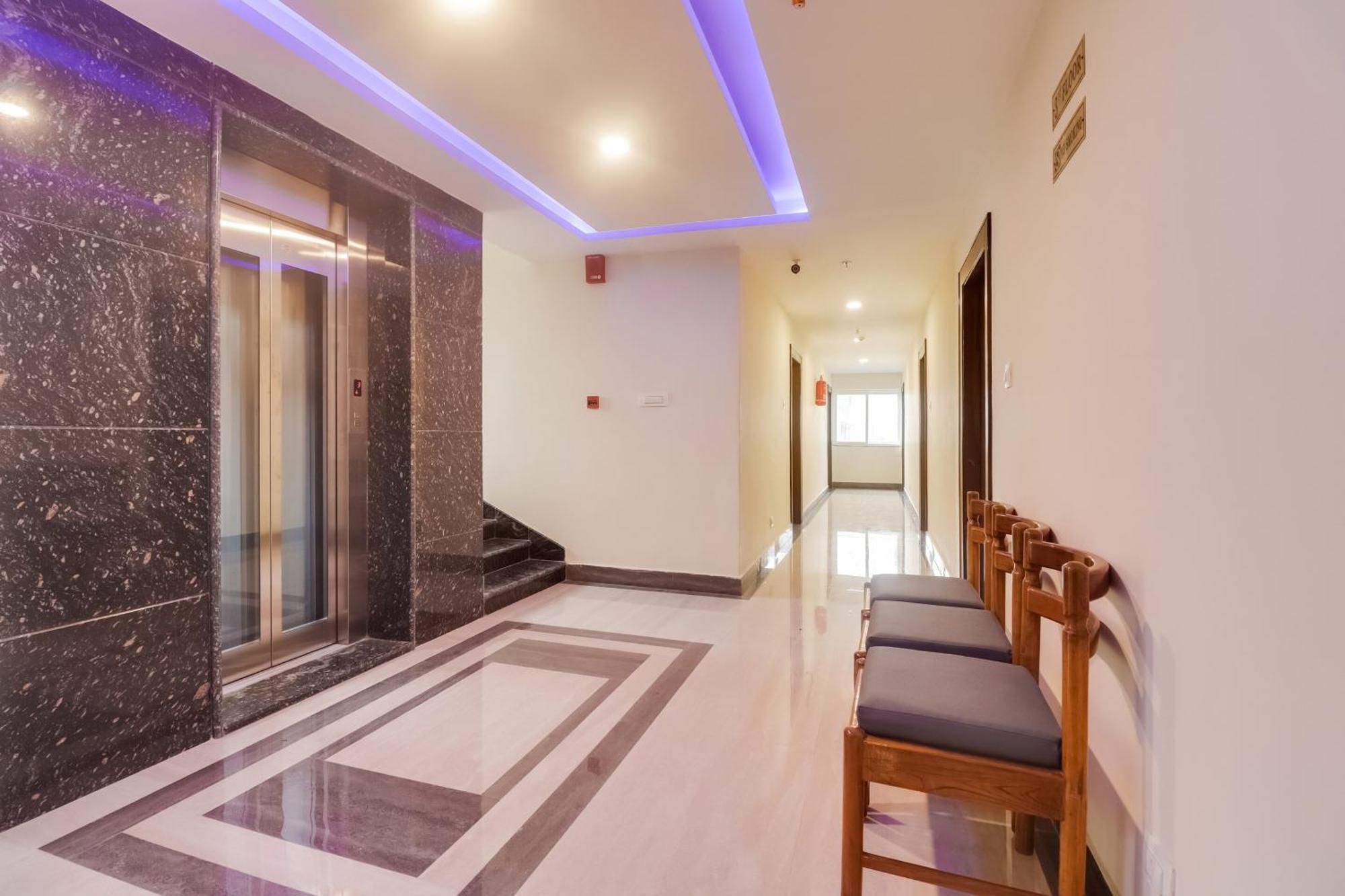 Townhouse Dj Grand Ξενοδοχείο Τιρουπάτι Εξωτερικό φωτογραφία