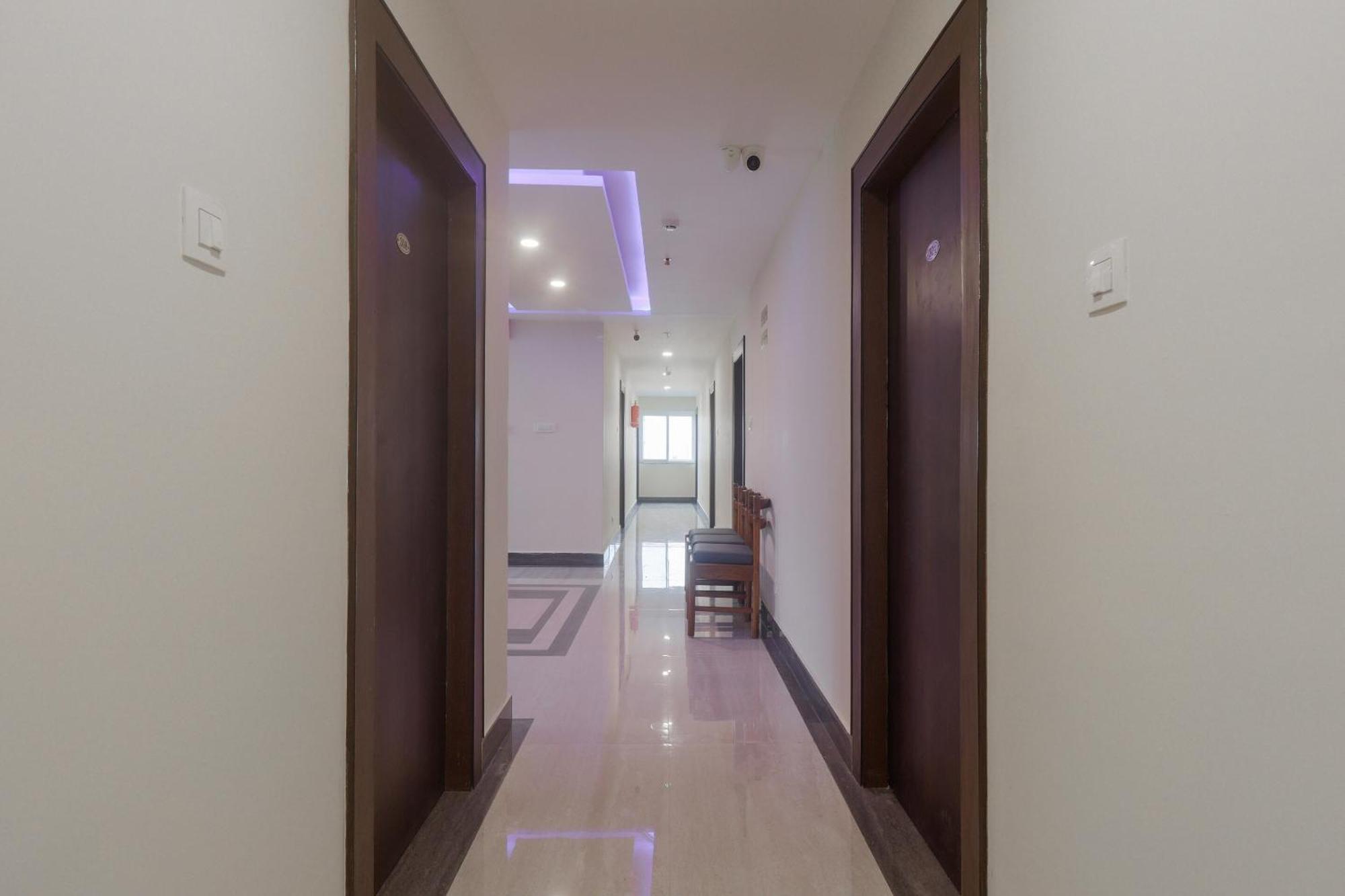 Townhouse Dj Grand Ξενοδοχείο Τιρουπάτι Εξωτερικό φωτογραφία